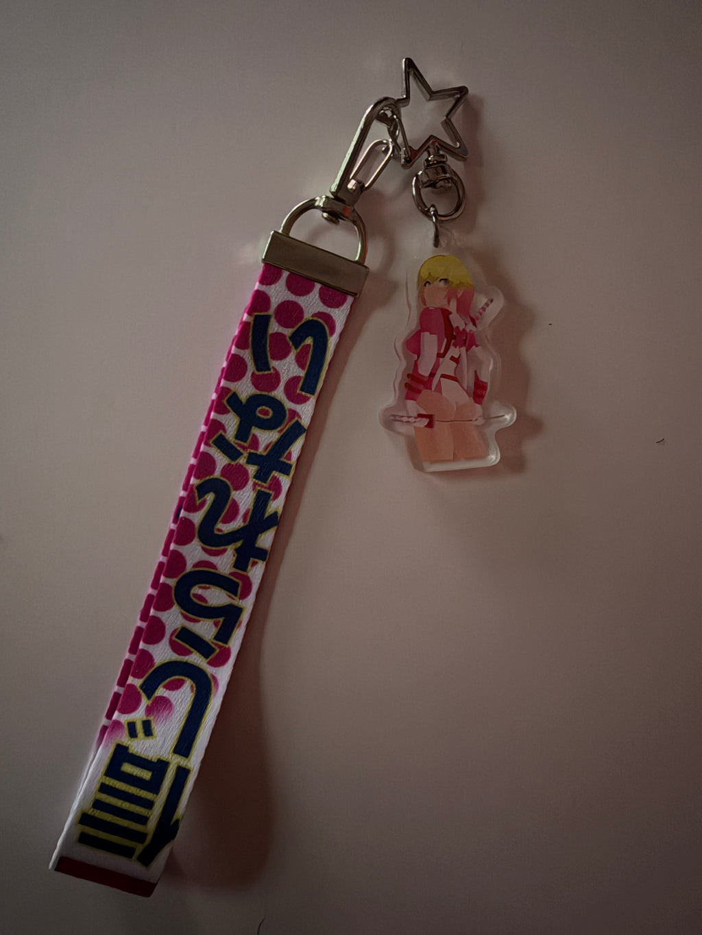 Gwenpool Keychain (In-Hand)